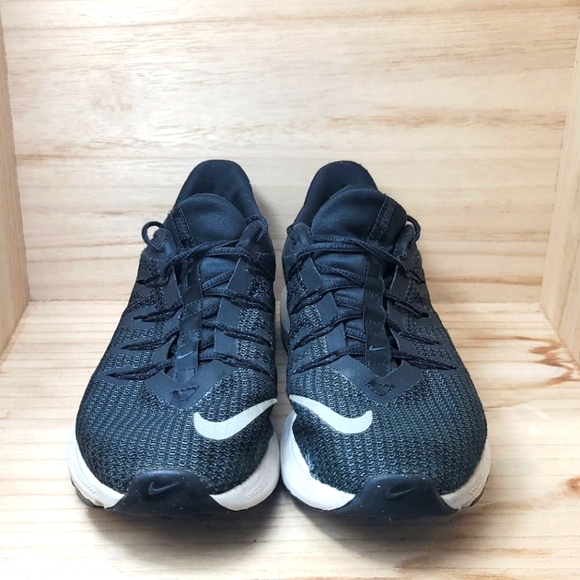 Nike Womens Quest Lifestyle Running Shoes - Picture 5 of 10